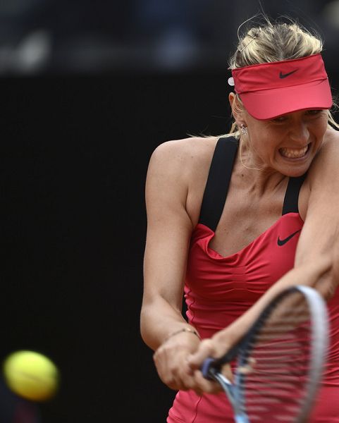 爱游戏登陆入口梅西巅峰对决，莎拉波娃与40激战快船分钟，爆冷胜负难料！的简单介绍